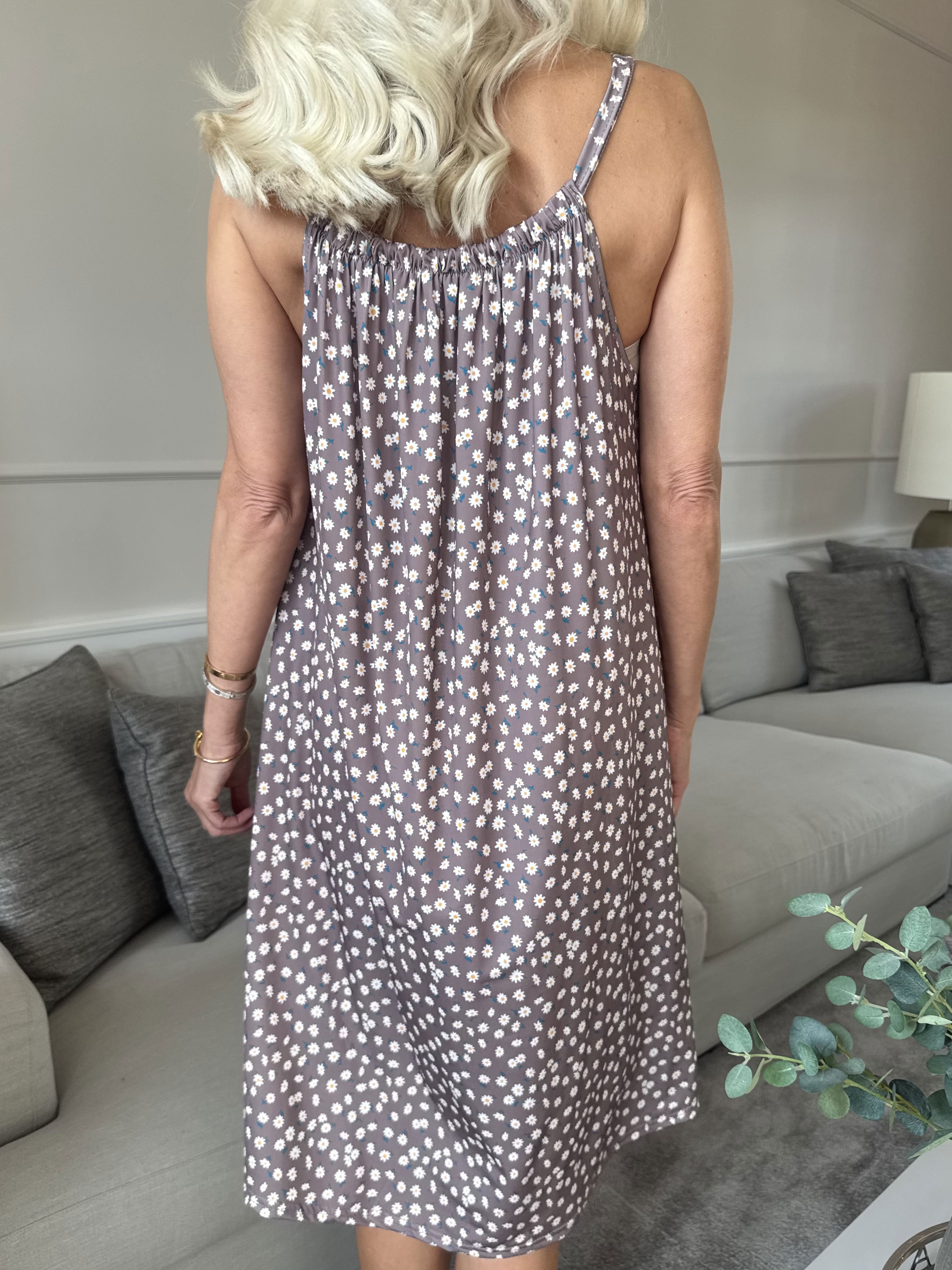 SunLove Small Flower - Elastisk stropkjole med blomsterprint